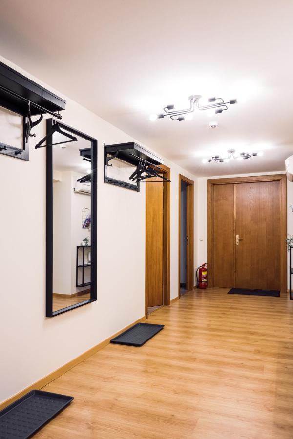 Rothko Apartment/8 Guests/4Bedrooms/Riga Old Town Bagian luar foto