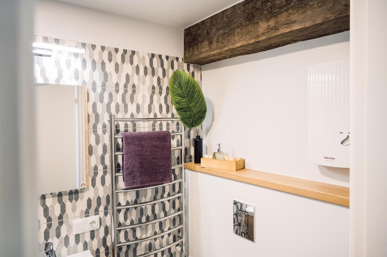 Rothko Apartment/8 Guests/4Bedrooms/Riga Old Town Bagian luar foto