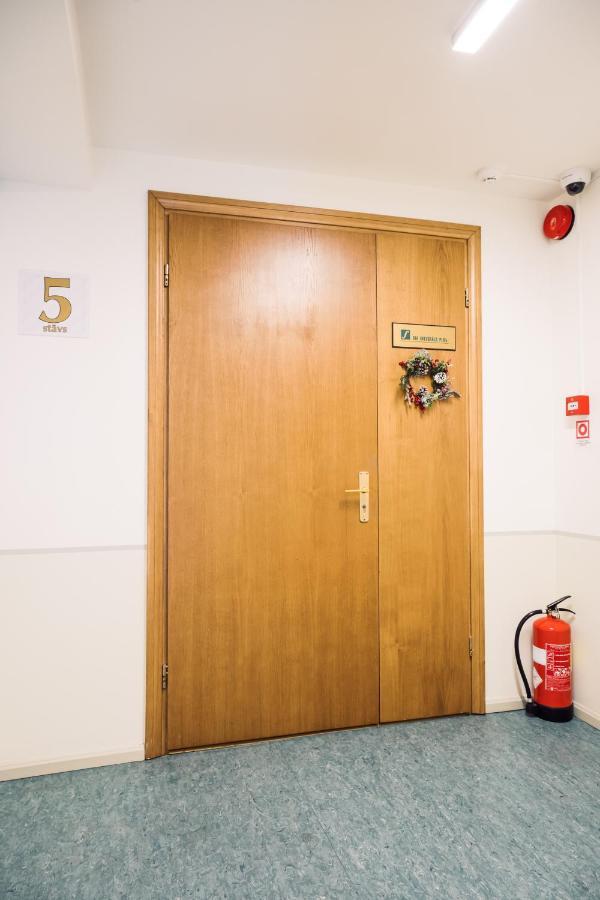 Rothko Apartment/8 Guests/4Bedrooms/Riga Old Town Bagian luar foto
