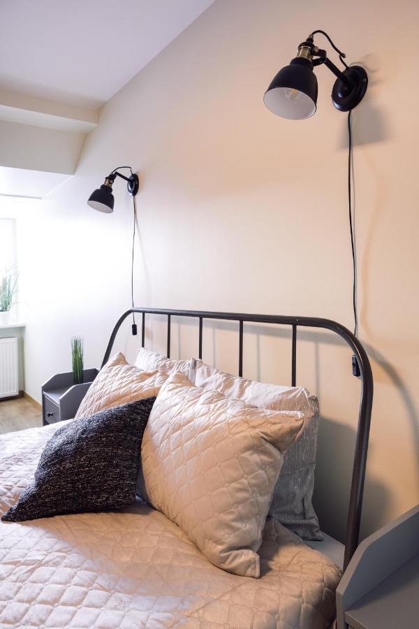 Rothko Apartment/8 Guests/4Bedrooms/Riga Old Town Bagian luar foto